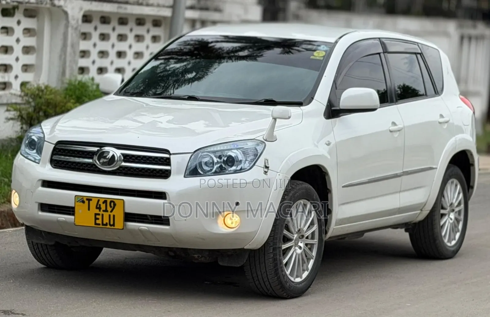 Toyota RAV4 2006 White