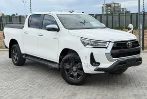 Toyota Hilux 2022 Pearl