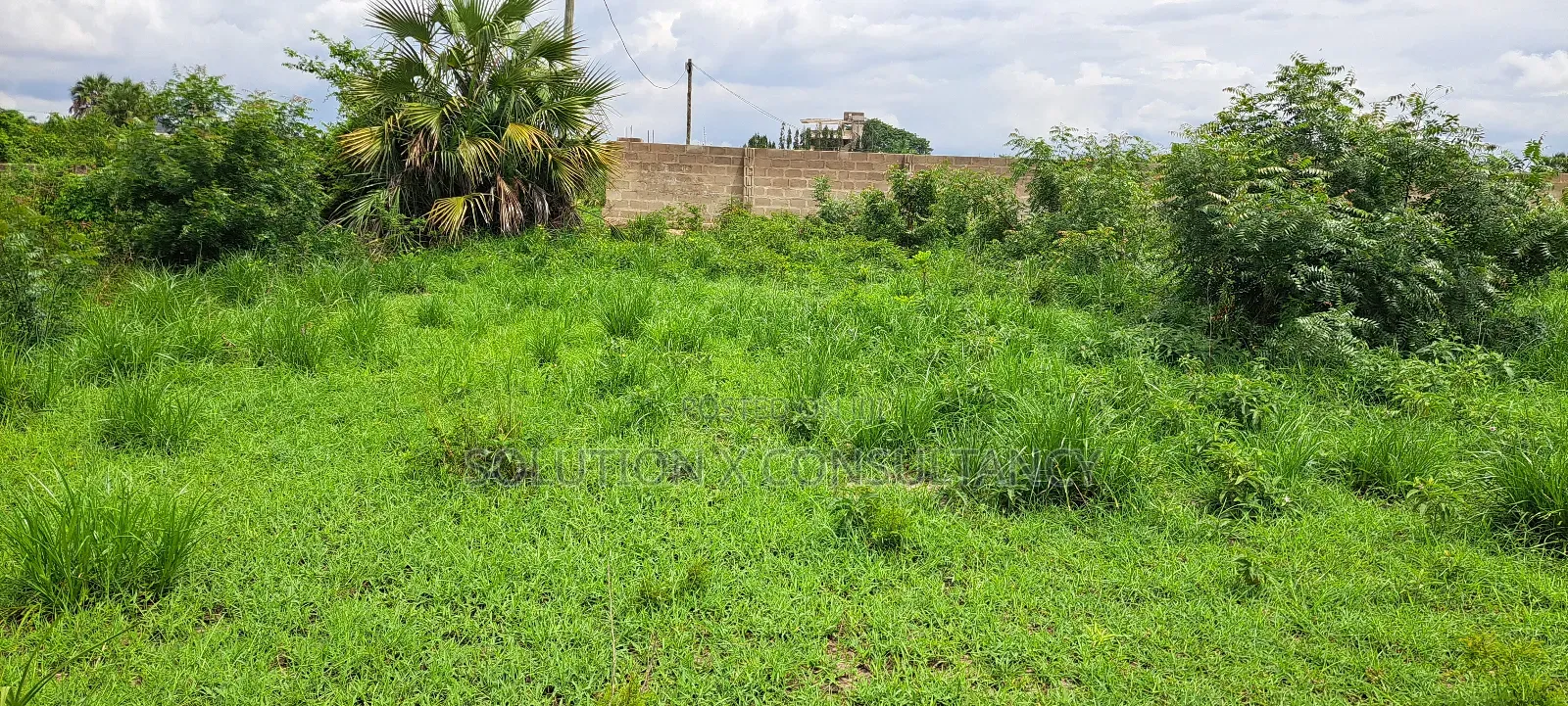 Kiwanja Kinauzwa Mbweni Mpiji Kuzuri