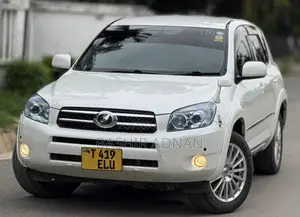 Toyota RAV4 2006 White