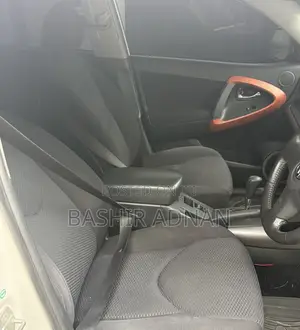 Toyota RAV4 2006 White