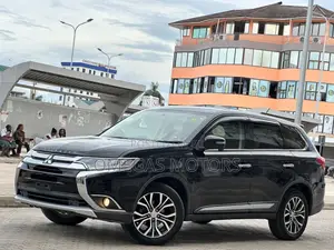 Mitsubishi Outlander 2.0 PHEV AWD 2015 Black