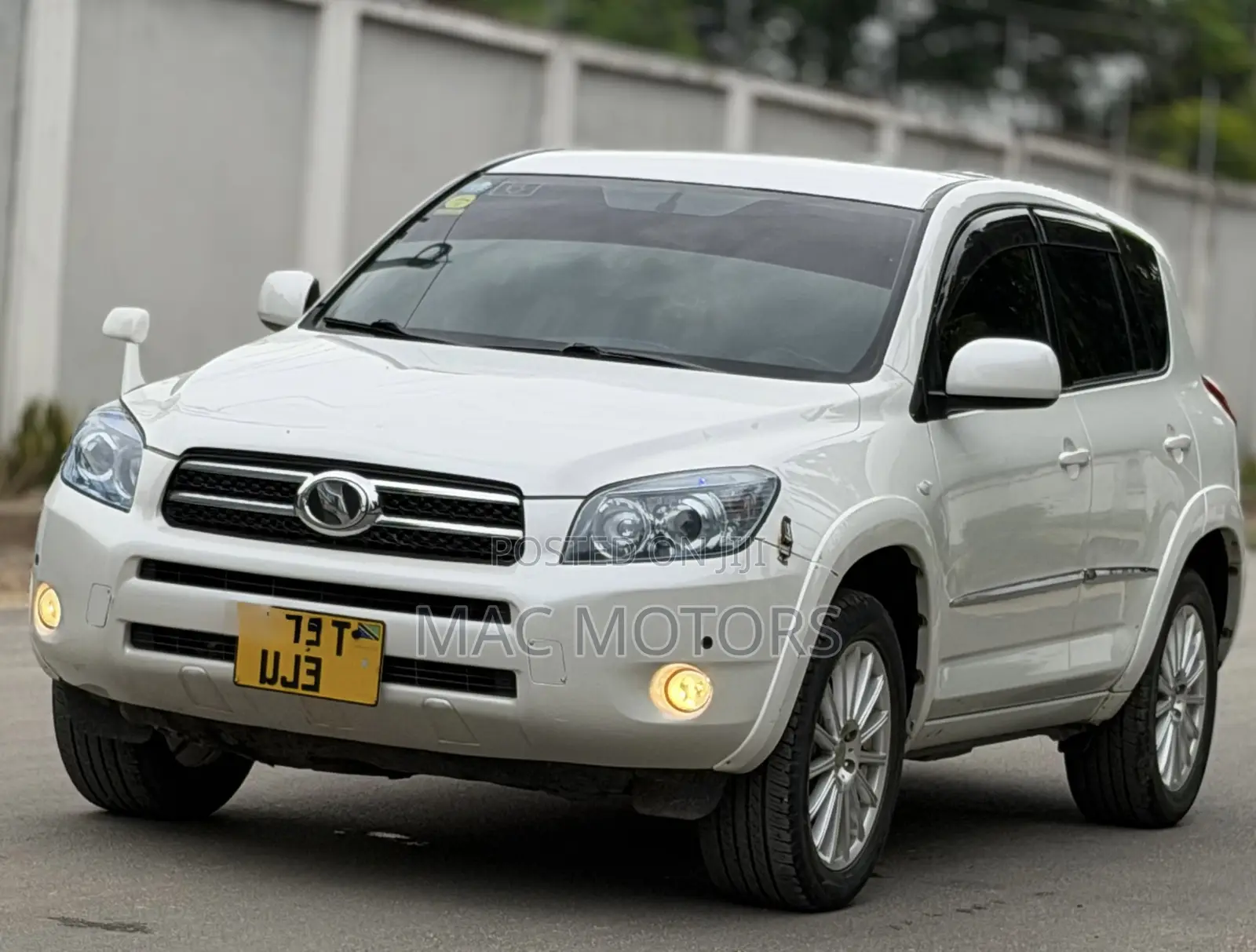 Toyota RAV4 2006 White