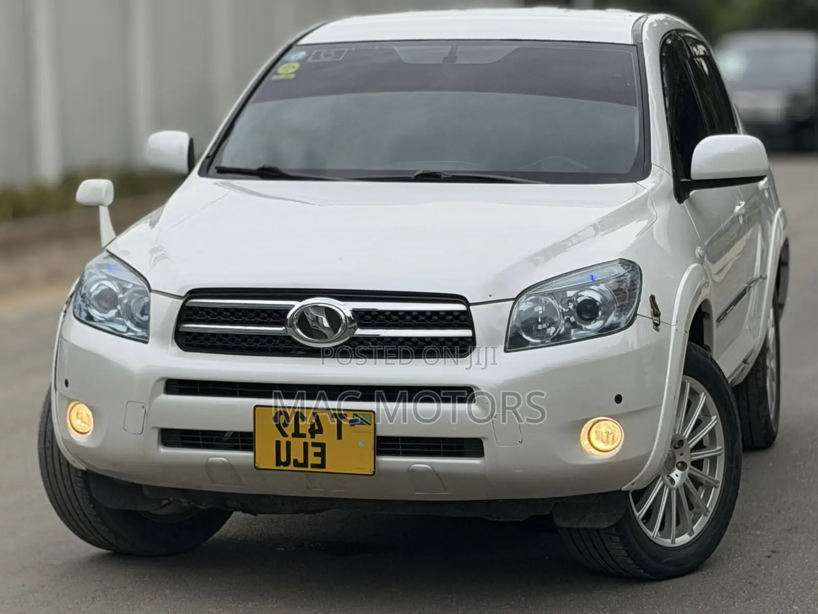 Toyota RAV4 2006 White