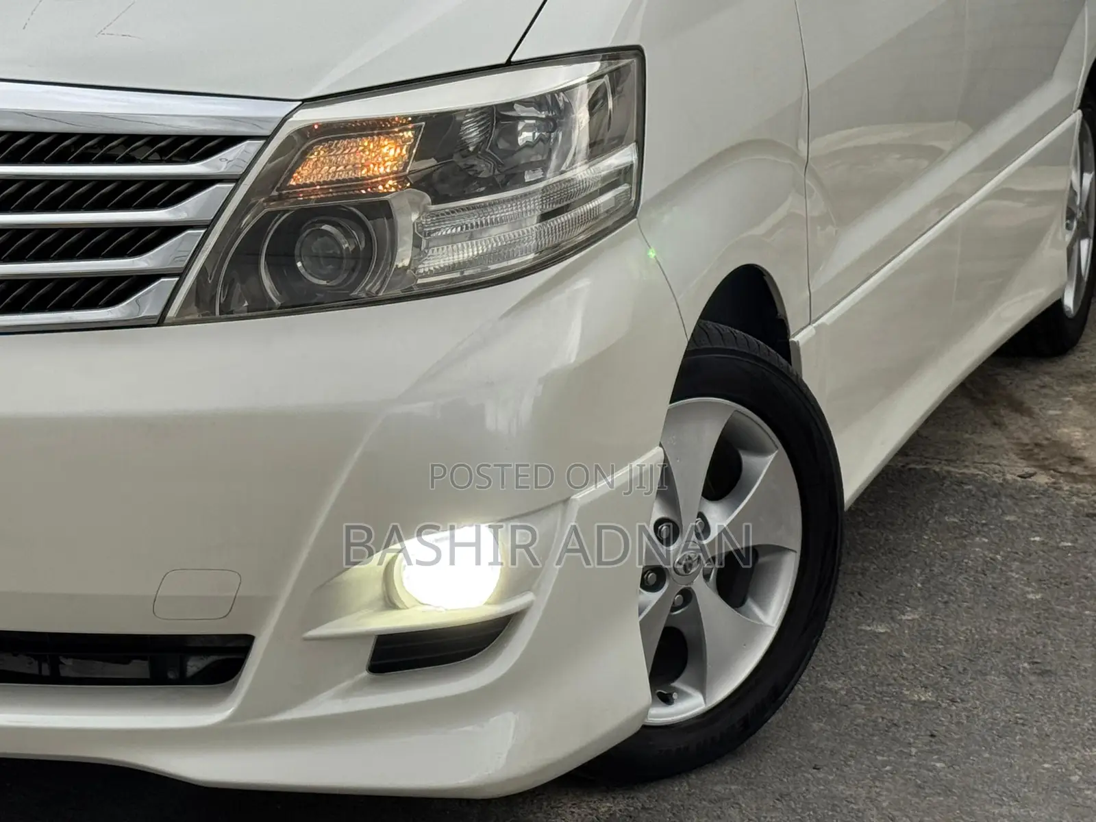 Toyota Alphard 2.4 Petrol FWD 2005 White
