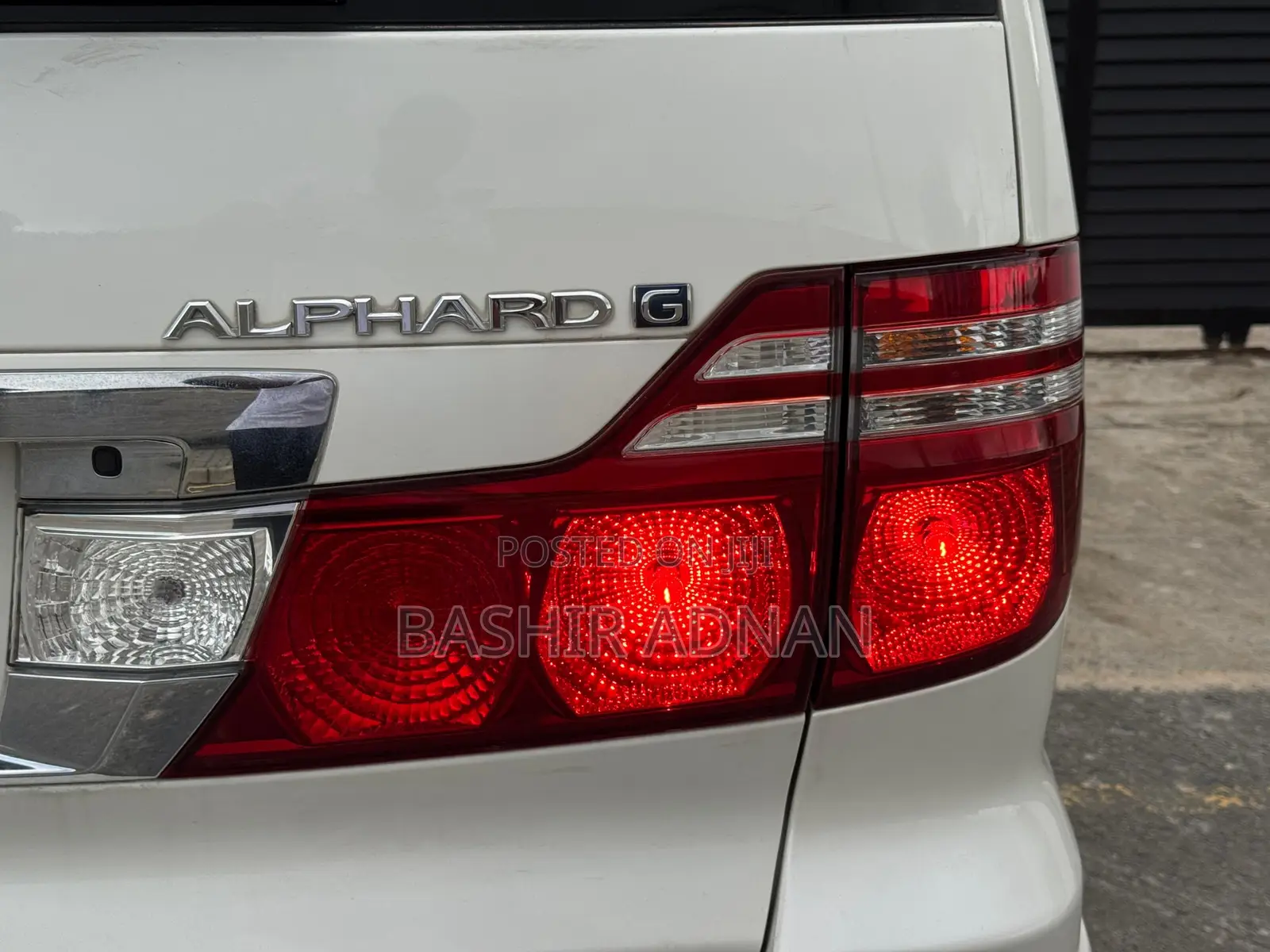 Toyota Alphard 2.4 Petrol FWD 2005 White