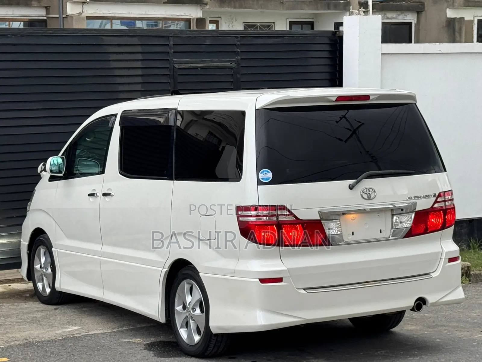 Toyota Alphard 2.4 Petrol FWD 2005 White
