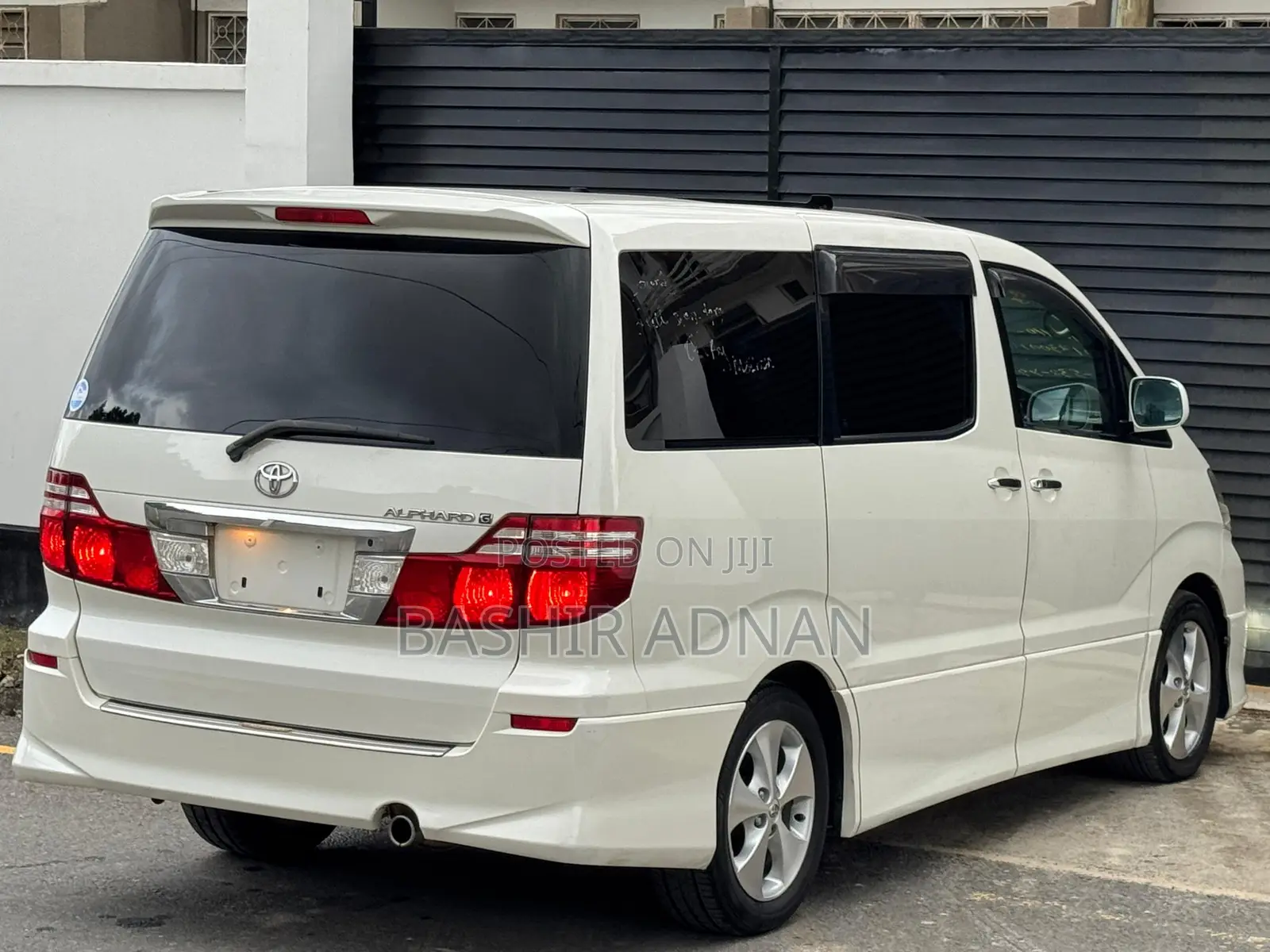 Toyota Alphard 2.4 Petrol FWD 2005 White