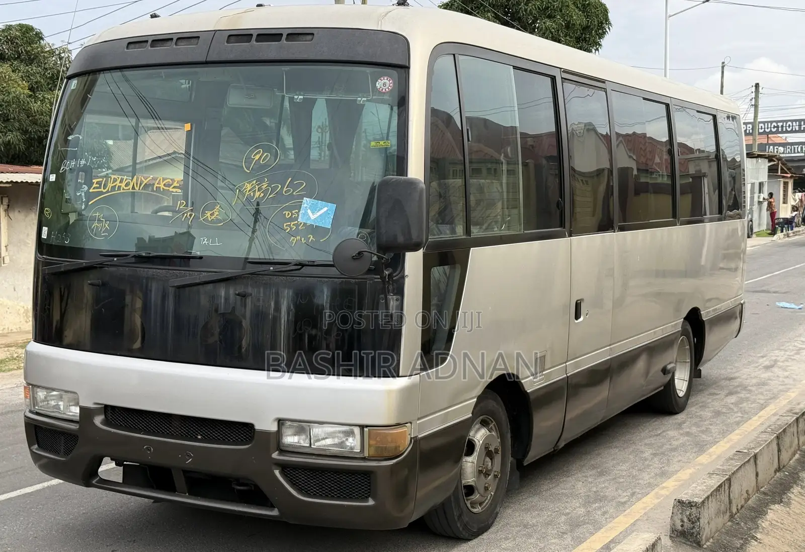 Nissan Civilian 2001 Silver
