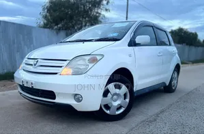 Toyota IST 2003 White