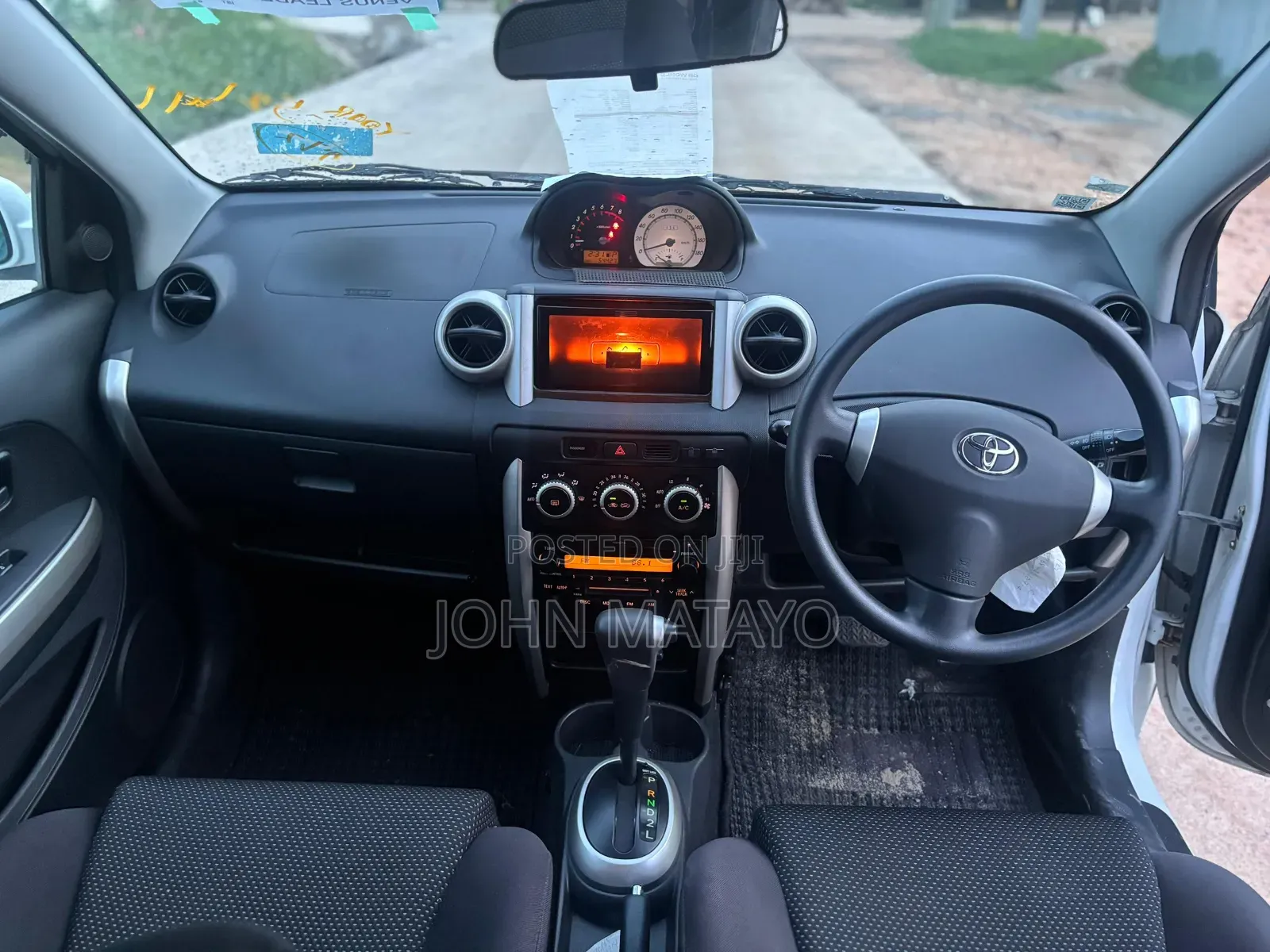 Toyota IST 2003 White