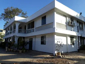 10bdrm House in Mikocheni for rent