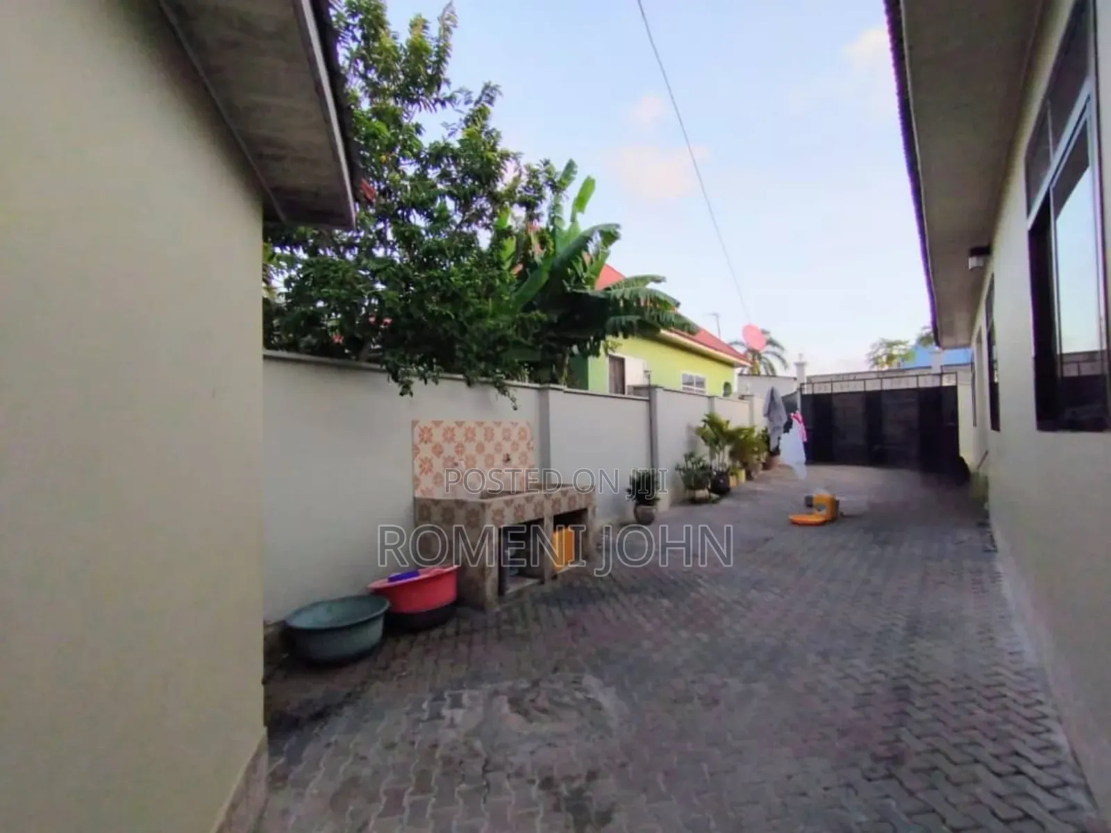 3bdrm House in Tanzania Daresalaam for sale