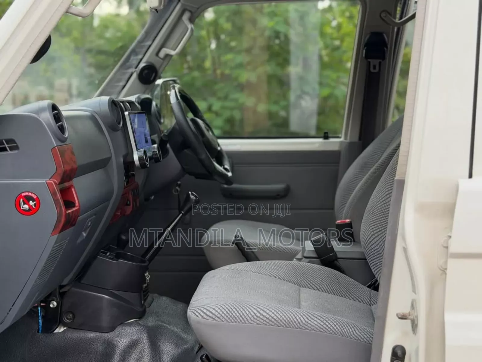 Toyota Land Cruiser 4.5 V8 TD 2019 White