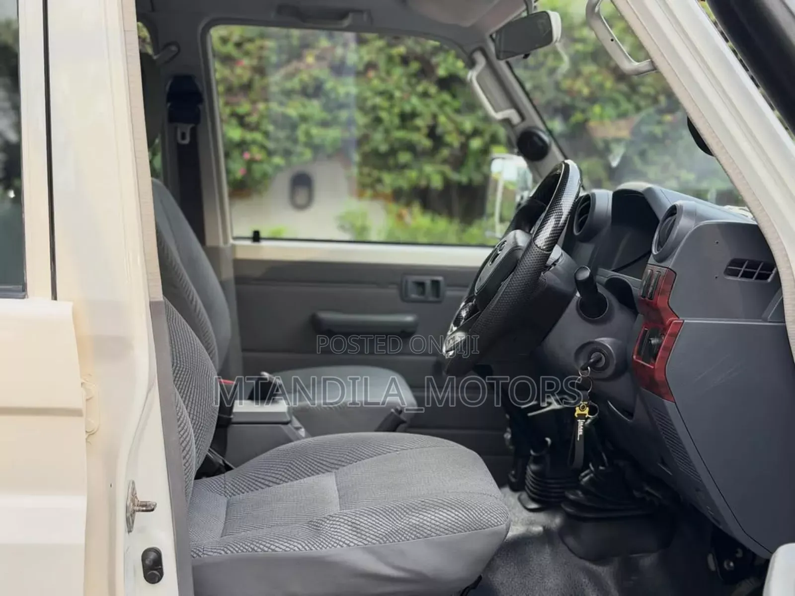 Toyota Land Cruiser 4.5 V8 TD 2019 White