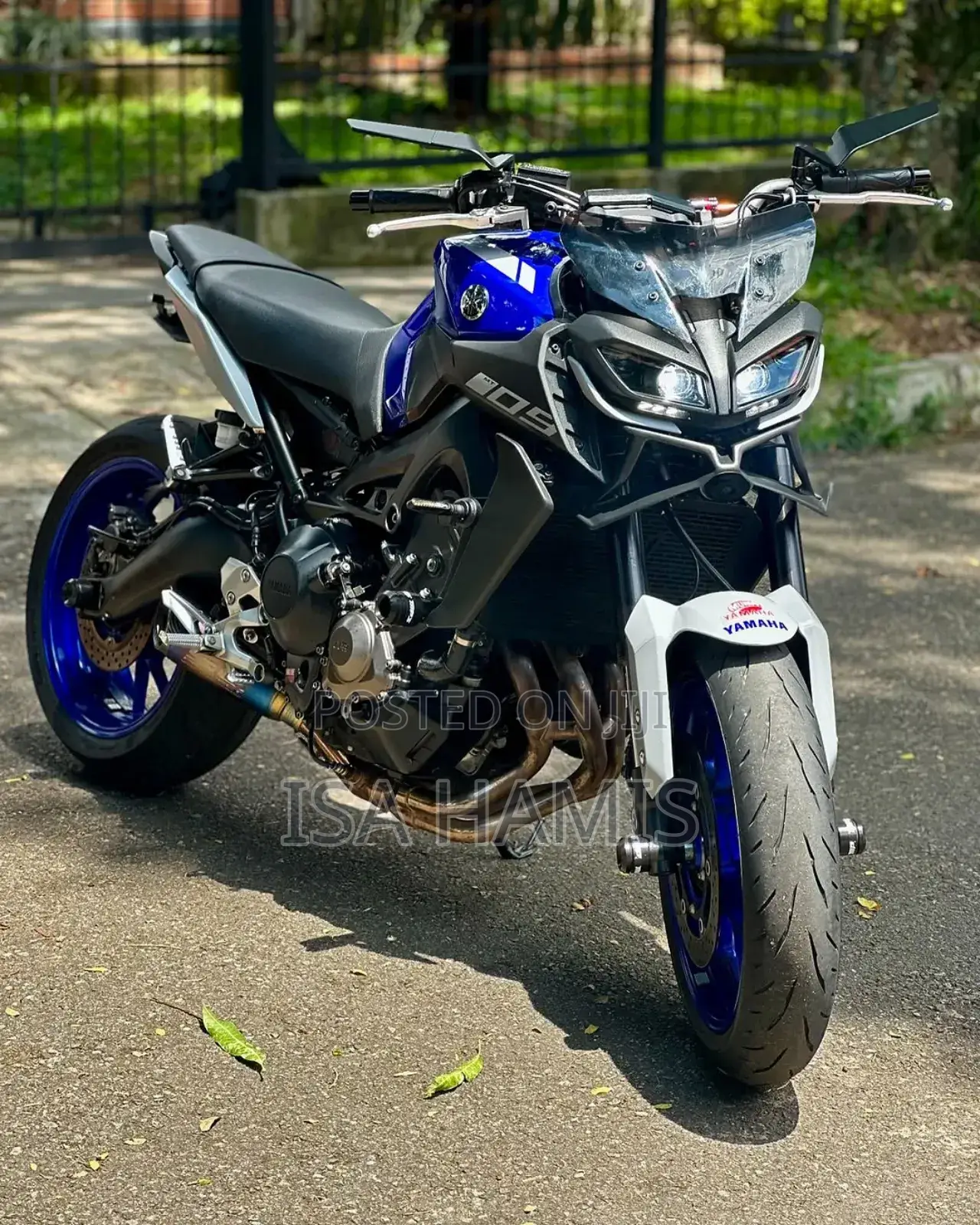 Yamaha 2022 Blue