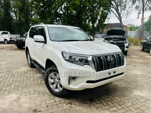Toyota Land Cruiser Prado 2022 White