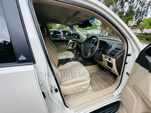 Toyota Land Cruiser Prado 2022 White