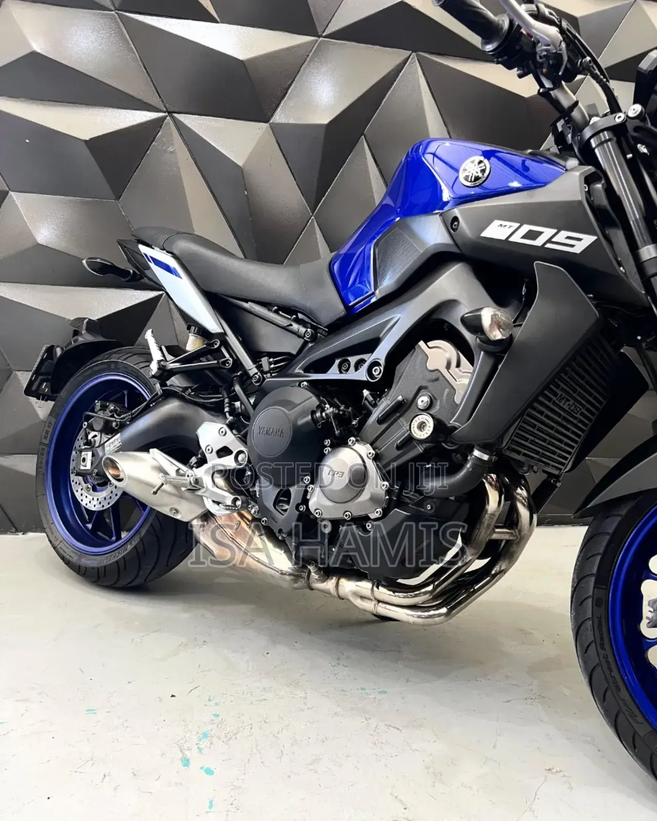 Yamaha 2021 Blue