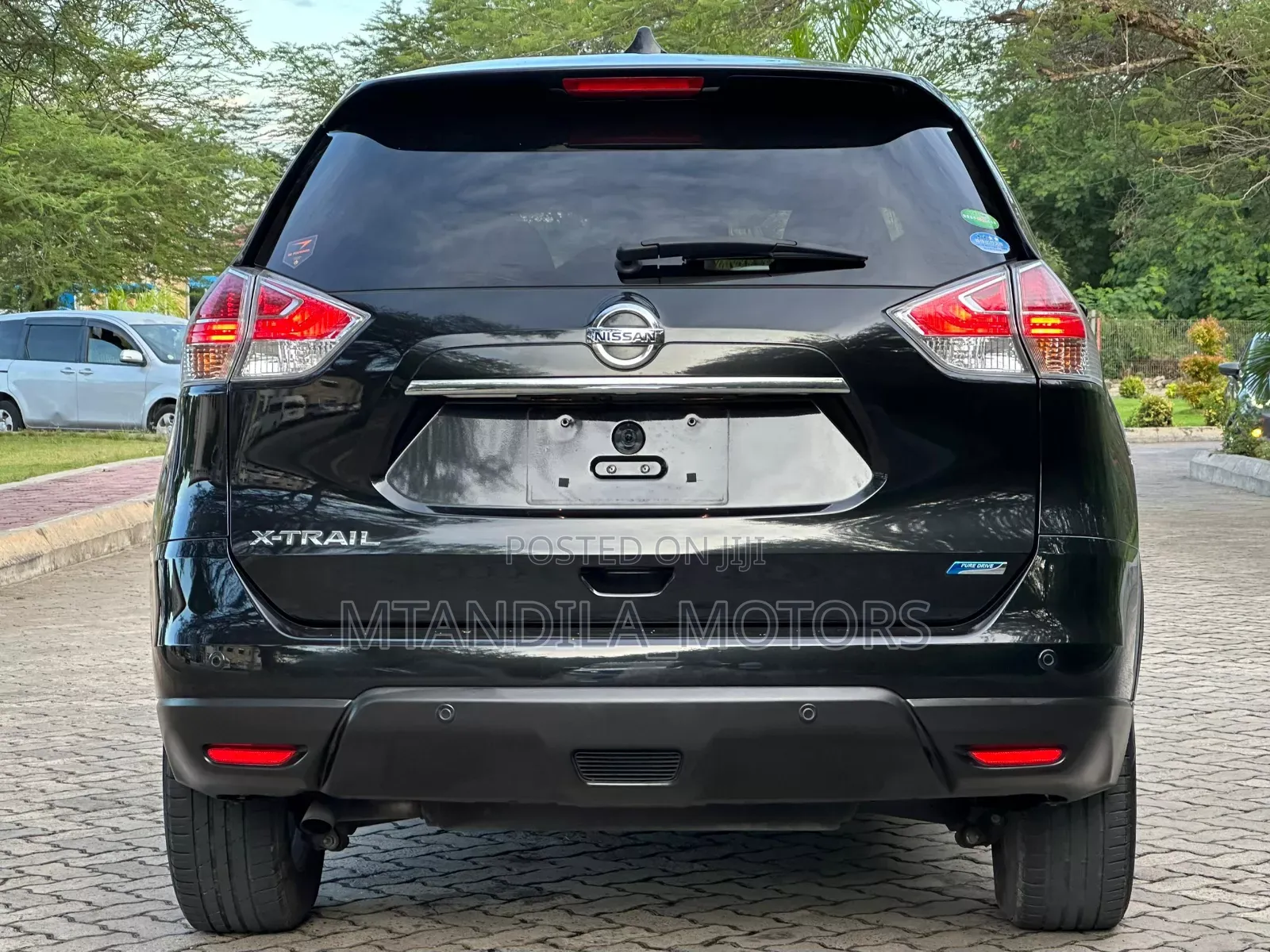 Nissan X-Trail 2.0 Petrol AWD 2015 Black