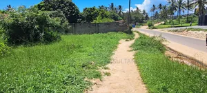 Kiwanja Kinauzwa Mivumoni Kimeshika Lami