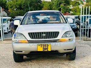 Toyota Harrier 2000 Silver