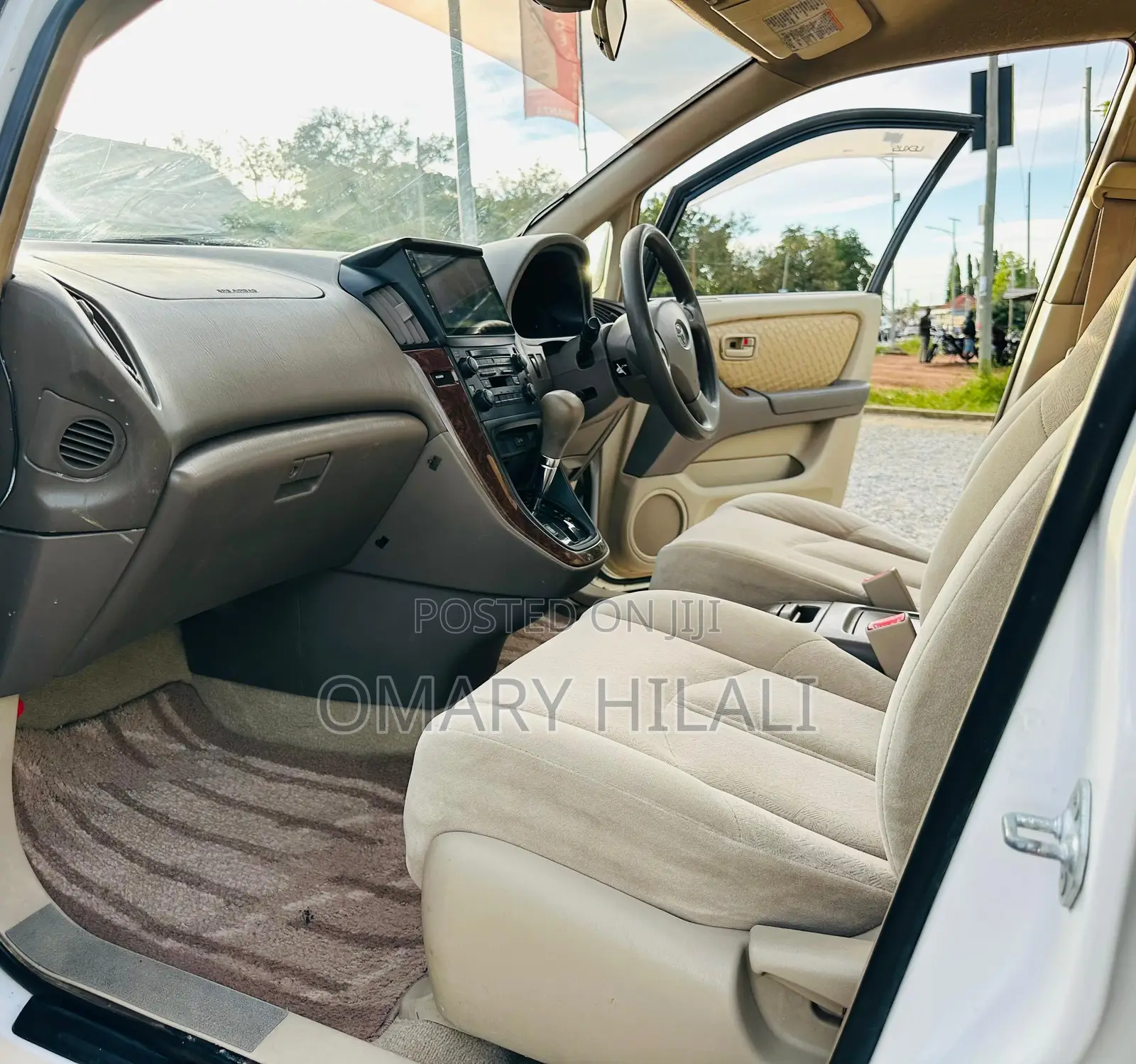 Toyota Harrier 2000 Silver