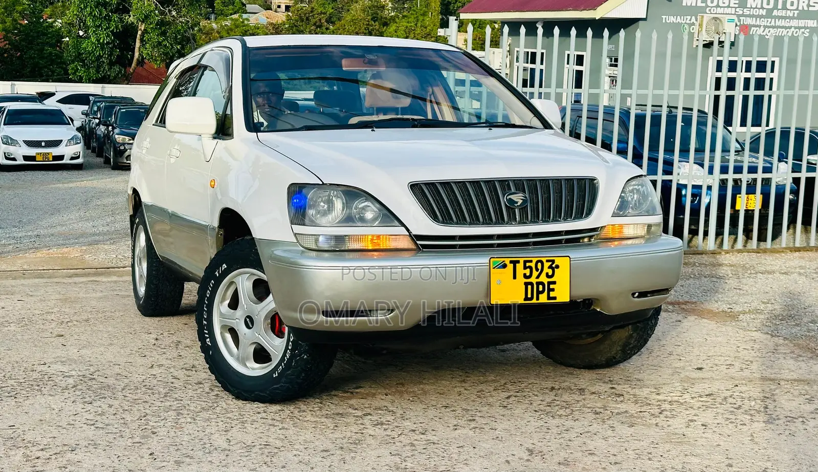 Toyota Harrier 2000 Silver
