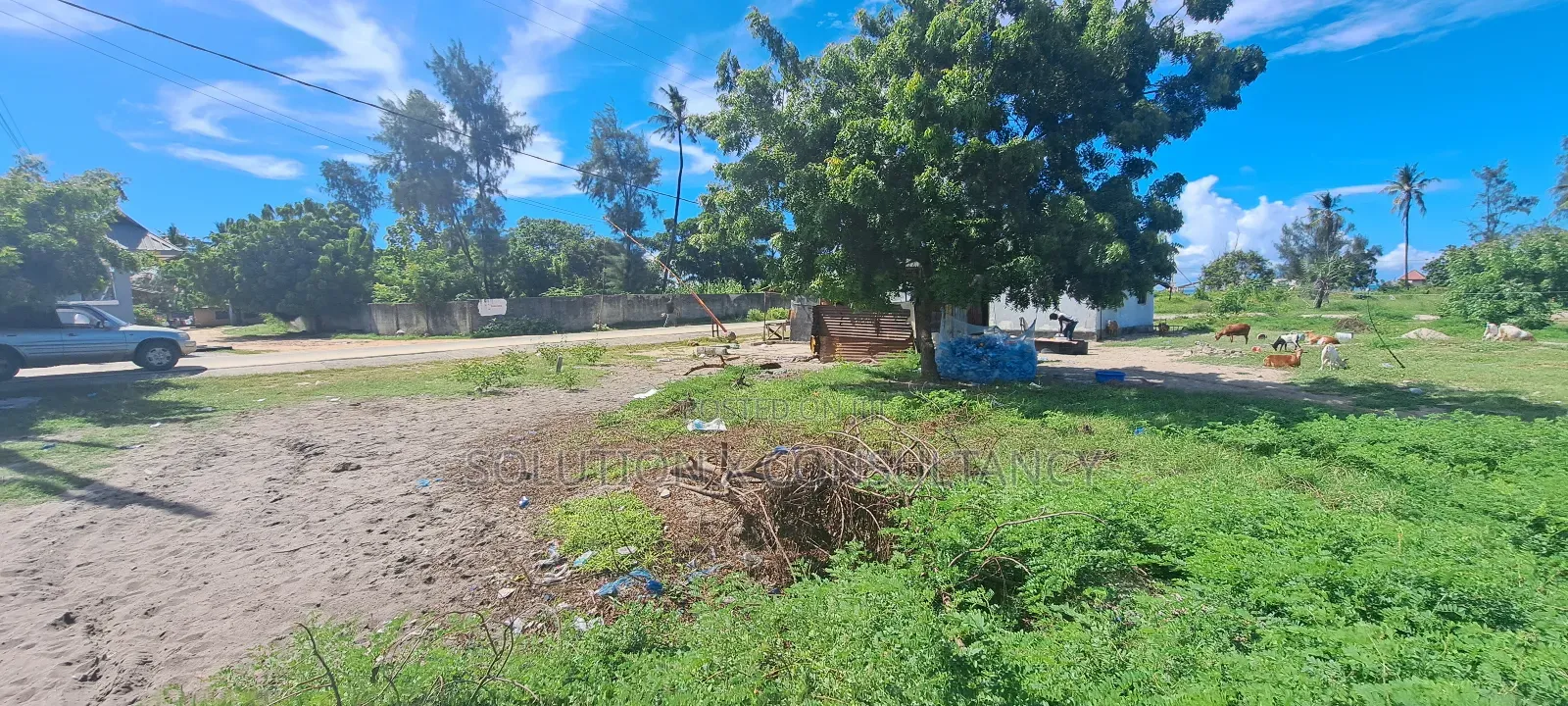 Kiwanja Kinauzwa Kipo Karibu Beach Ununio