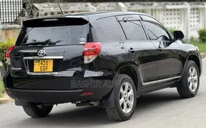 Toyota Vanguard 2010 Black