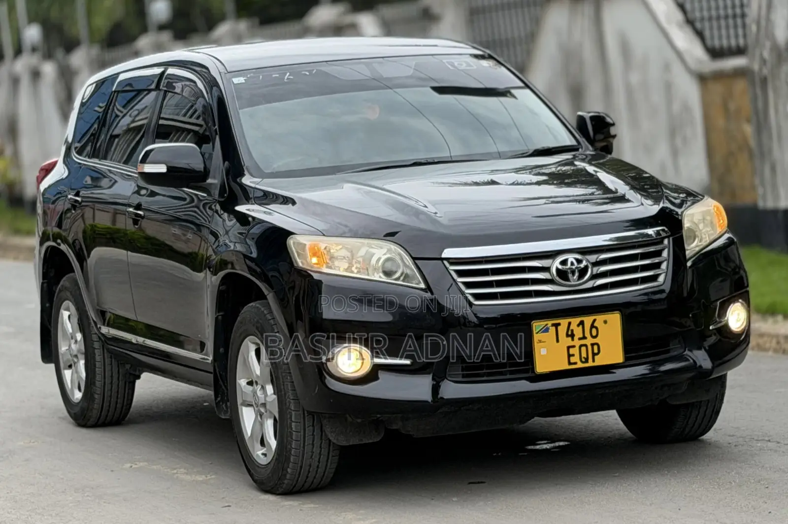 Toyota Vanguard 2010 Black