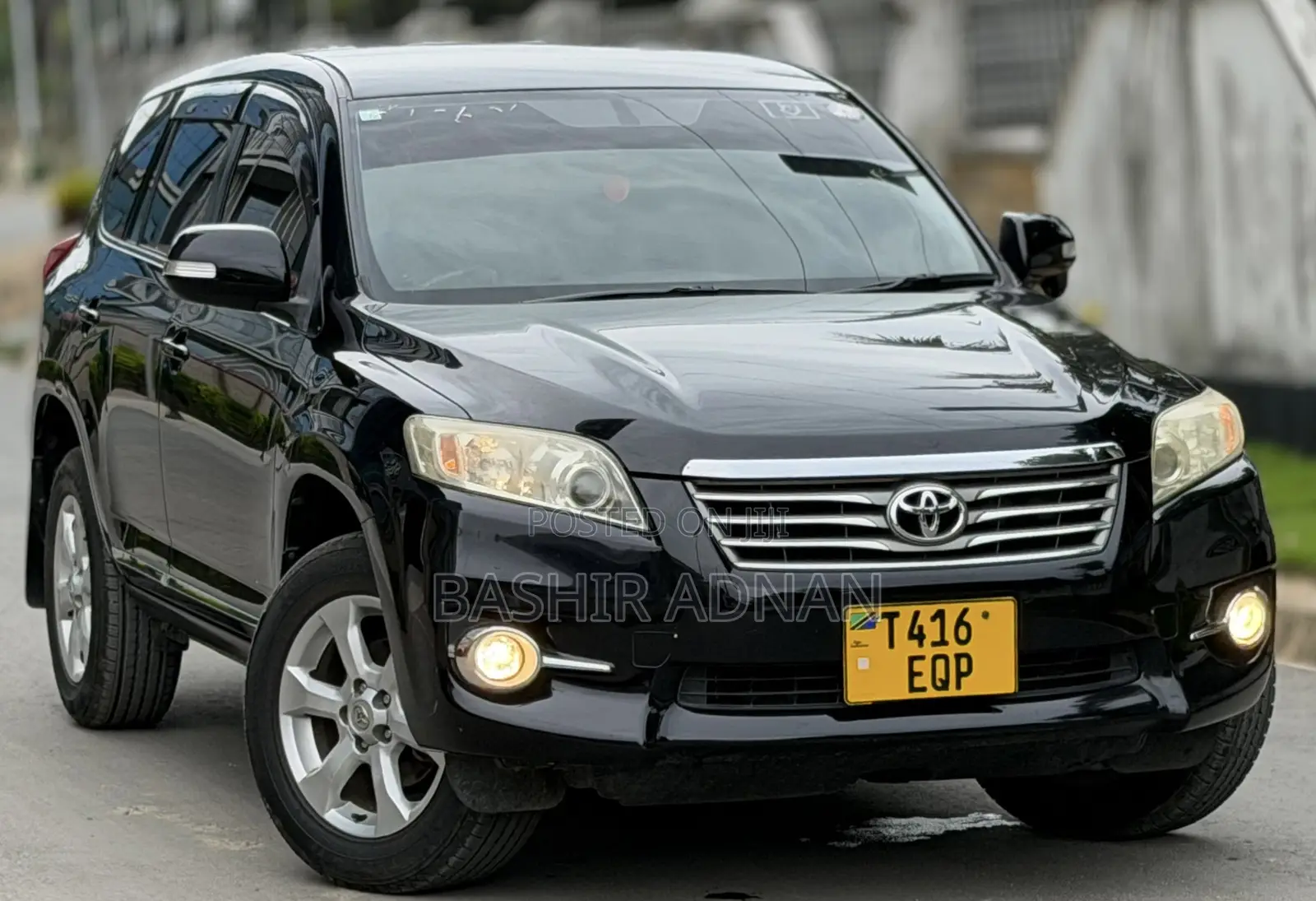 Toyota Vanguard 2010 Black