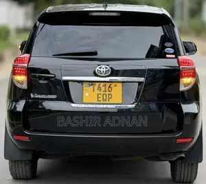 Toyota Vanguard 2010 Black
