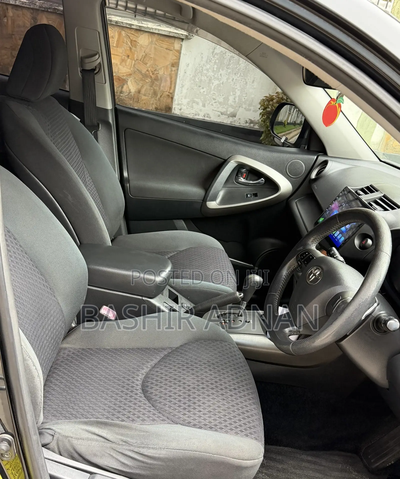 Toyota Vanguard 2010 Black