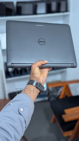 Laptop Dell Latitude 3350 8GB Intel Core i5 HDD 500GB