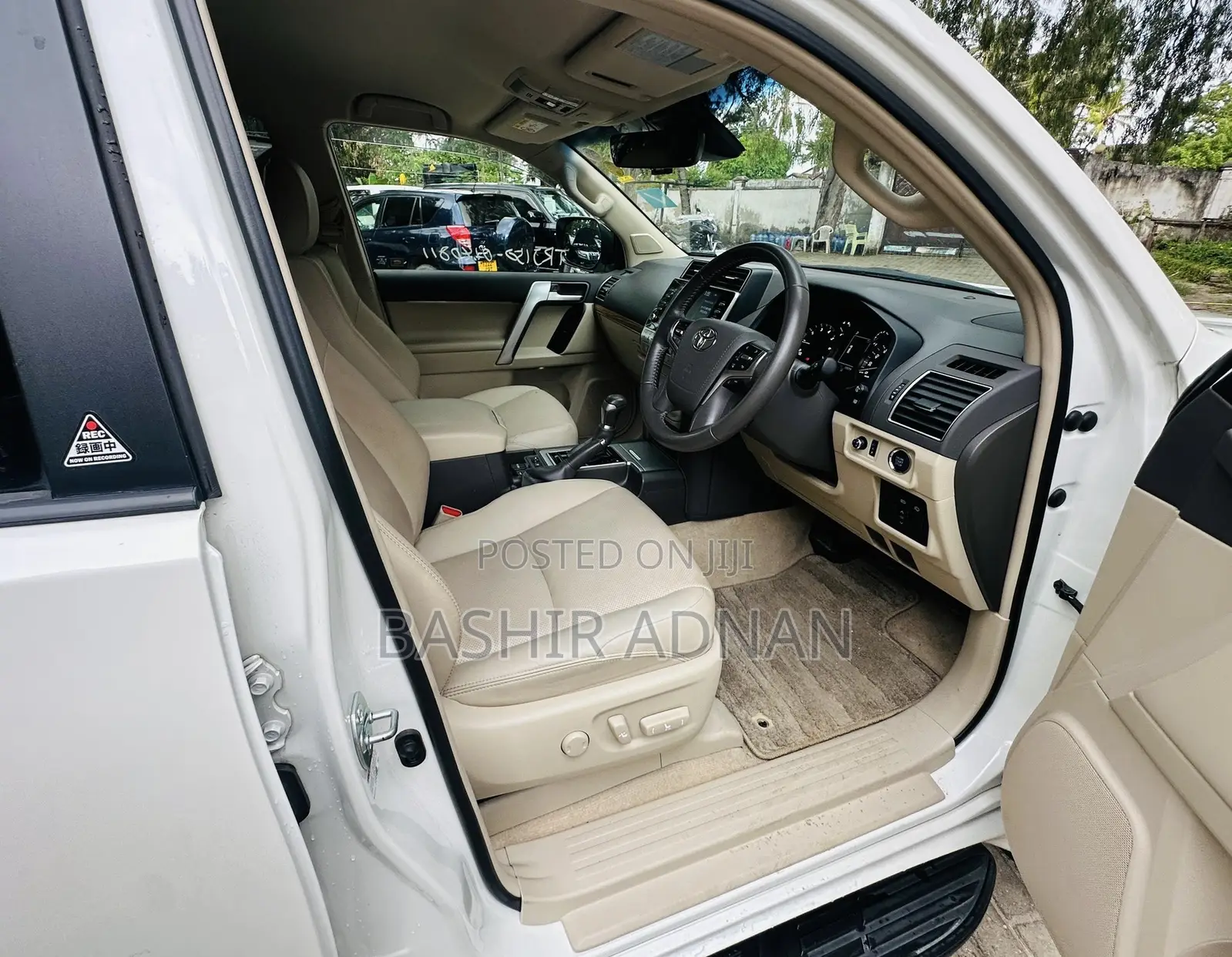 Toyota Land Cruiser Prado 2.7 2022 White