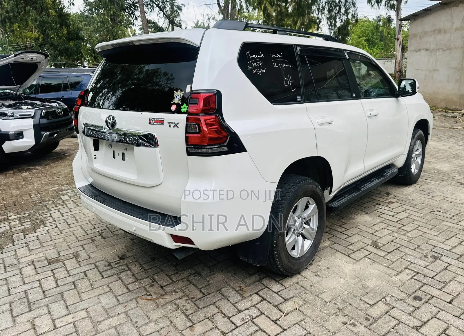 Toyota Land Cruiser Prado 2.7 2022 White