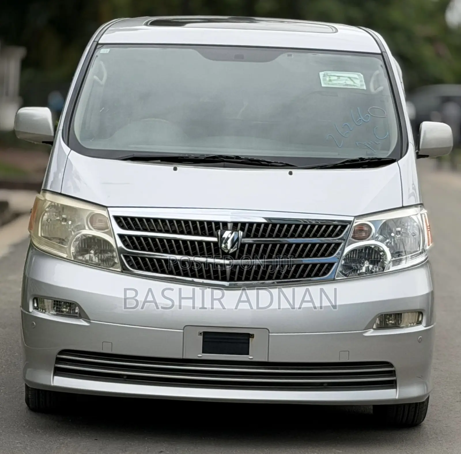 Toyota Alphard 2004 Silver
