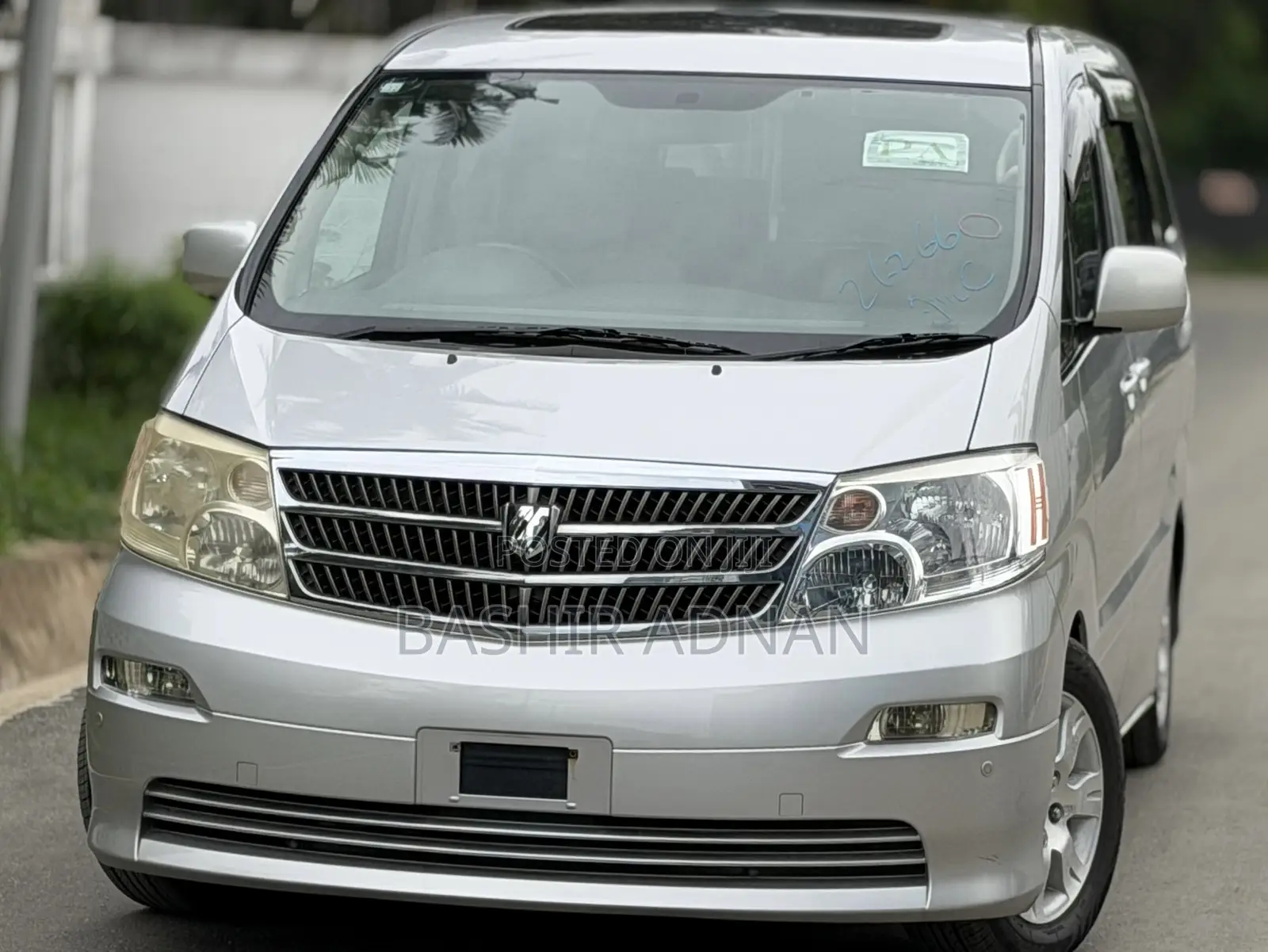 Toyota Alphard 2004 Silver