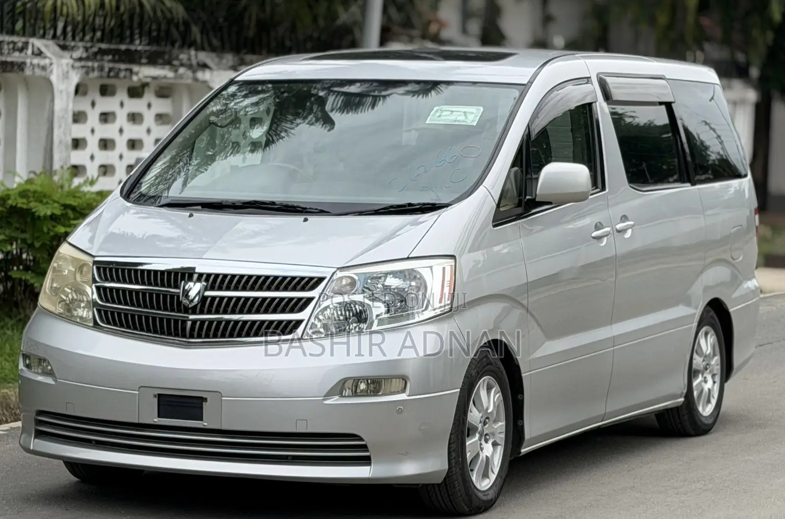 Toyota Alphard 2004 Silver