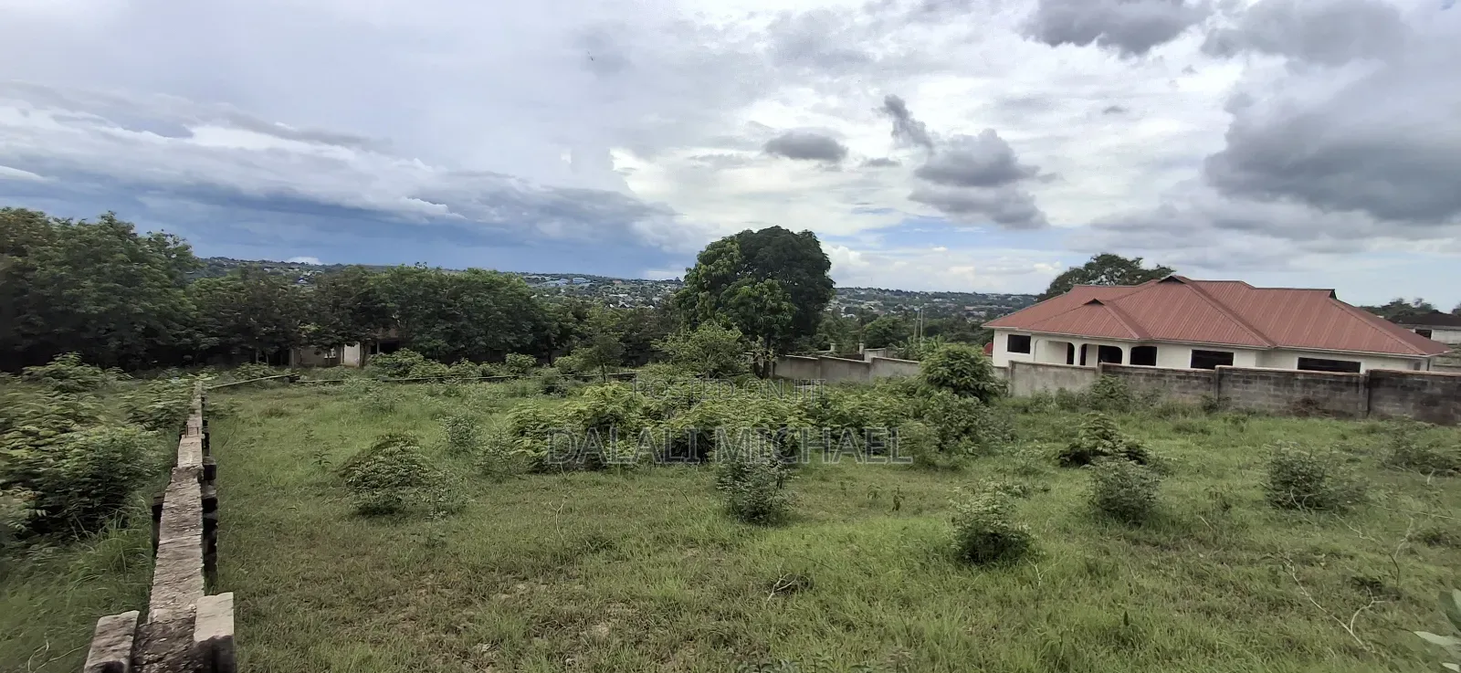 Kiwanja Kinauzwa Bunju