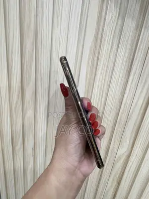 Apple iPhone XS 64 GB White