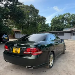 Toyota Crown 2009 Black