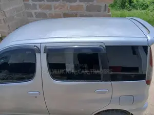 Toyota Fun Cargo 2004 Silver