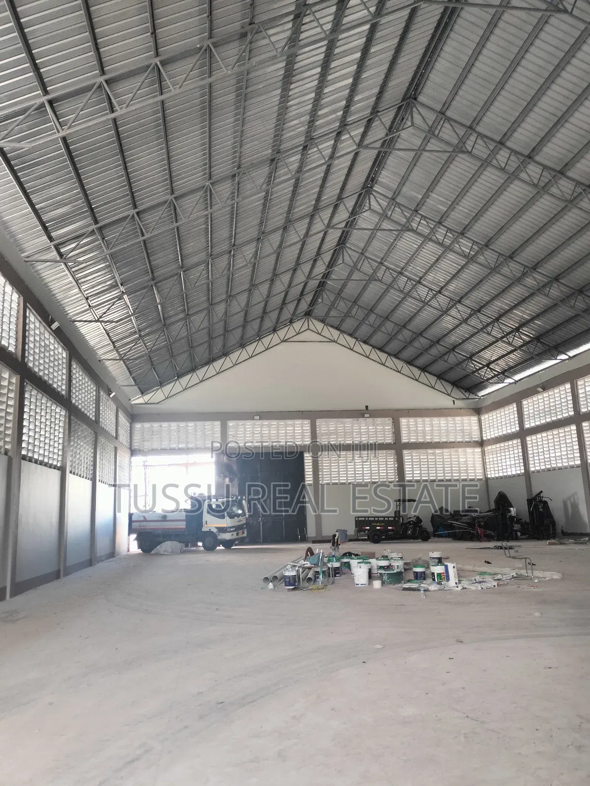 Warehouse for Rent Ununio DSM