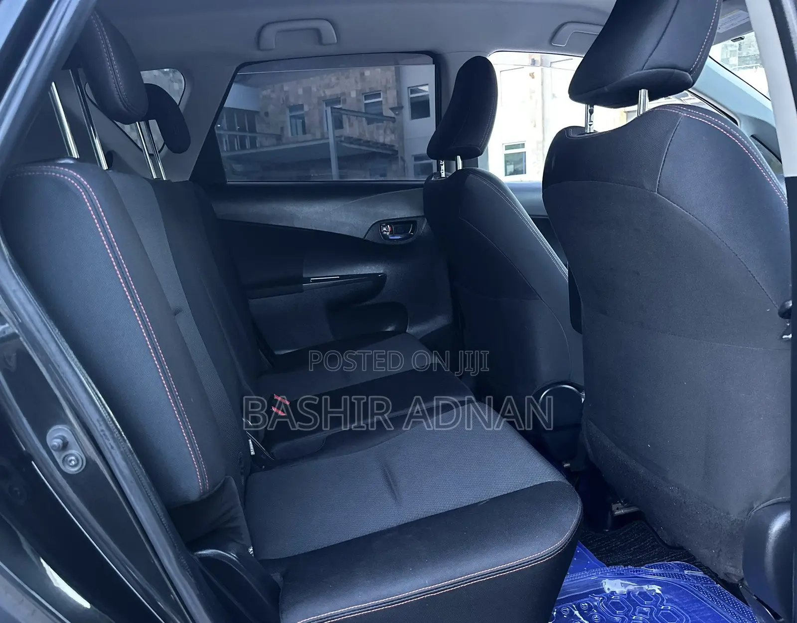 Toyota Ractis 1.5 FWD 2010 Black