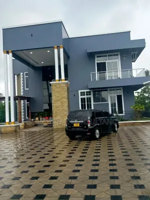 Furnished 4bdrm House in Kiromo for sale