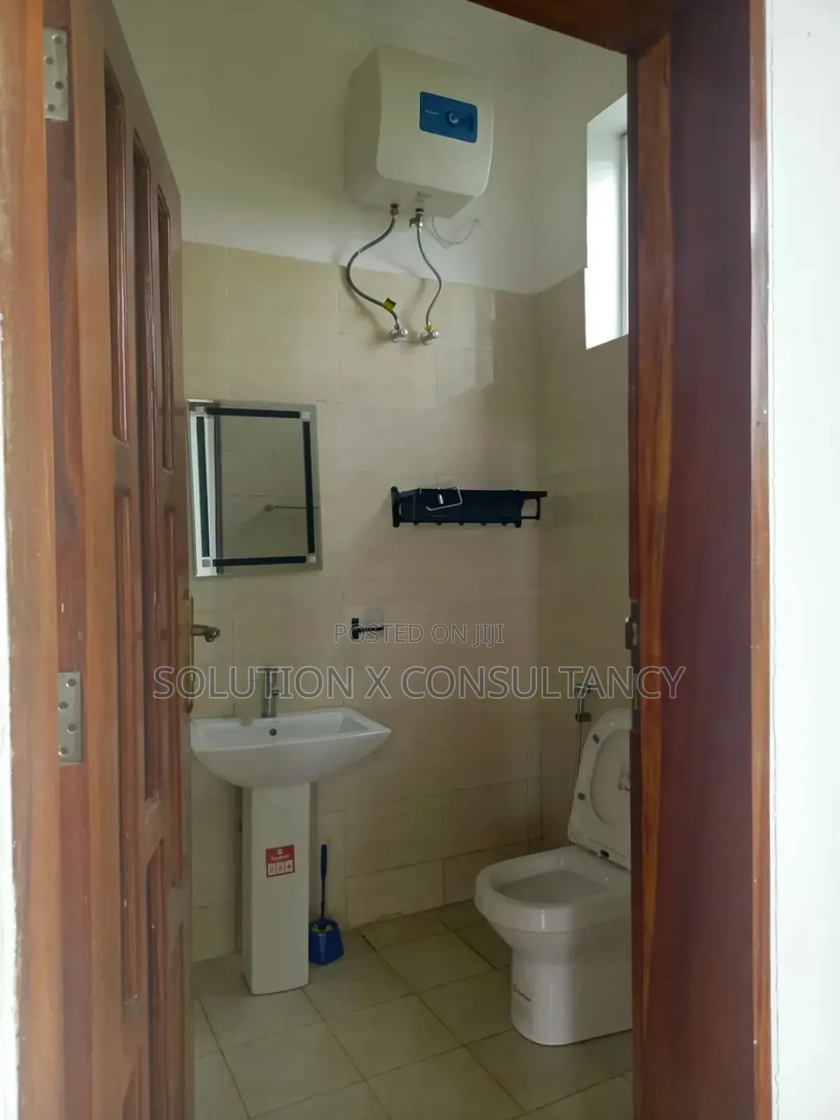 Furnished 4bdrm House in Kiromo for sale