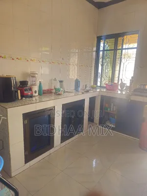 Furnished 3bdrm House in Residential, Buswelu for sale