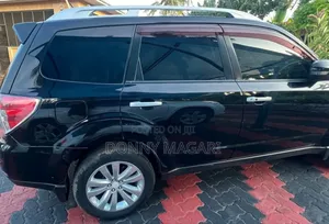 Subaru Forester 2014 Black